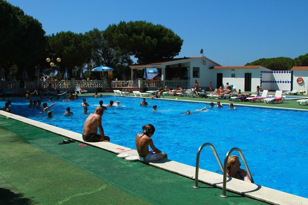 Camping Roca Grossa Calella Exterior photo