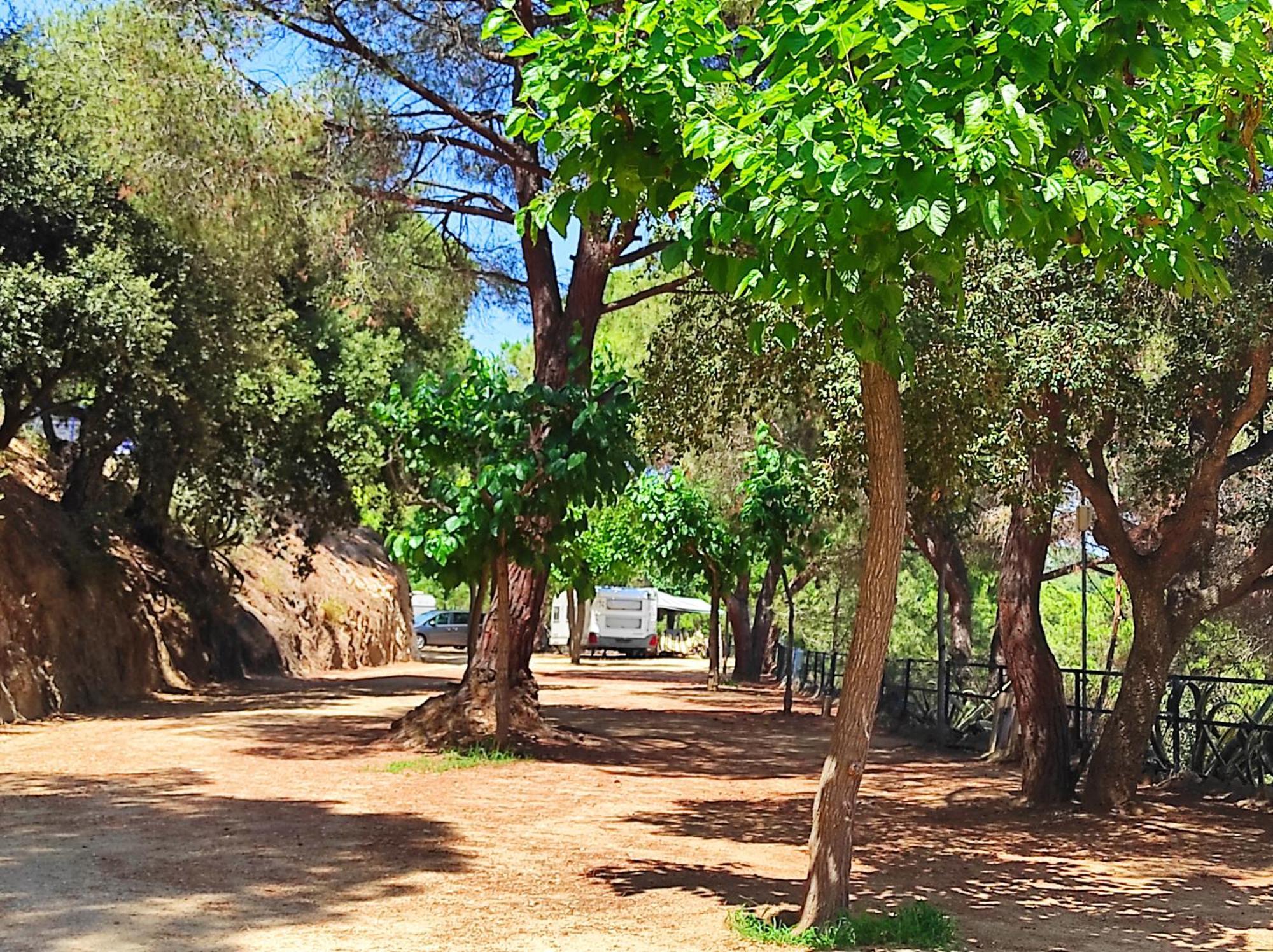 Camping Roca Grossa Calella Exterior photo