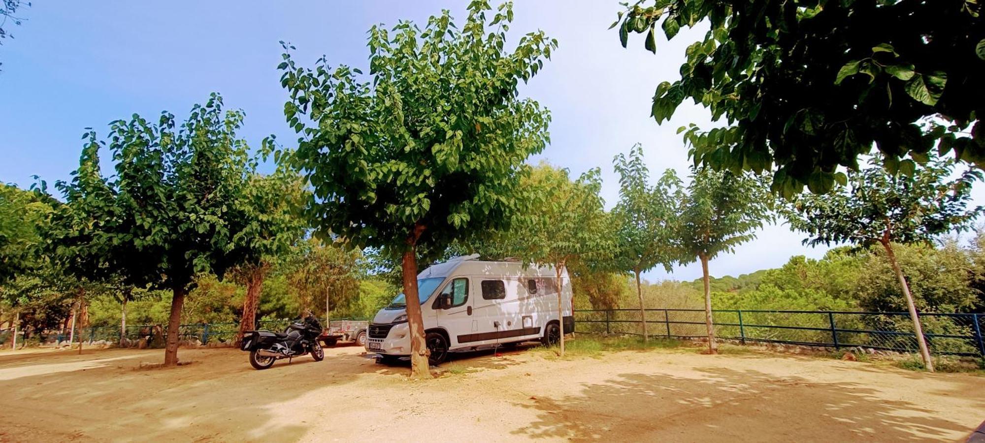 Camping Roca Grossa Calella Exterior photo