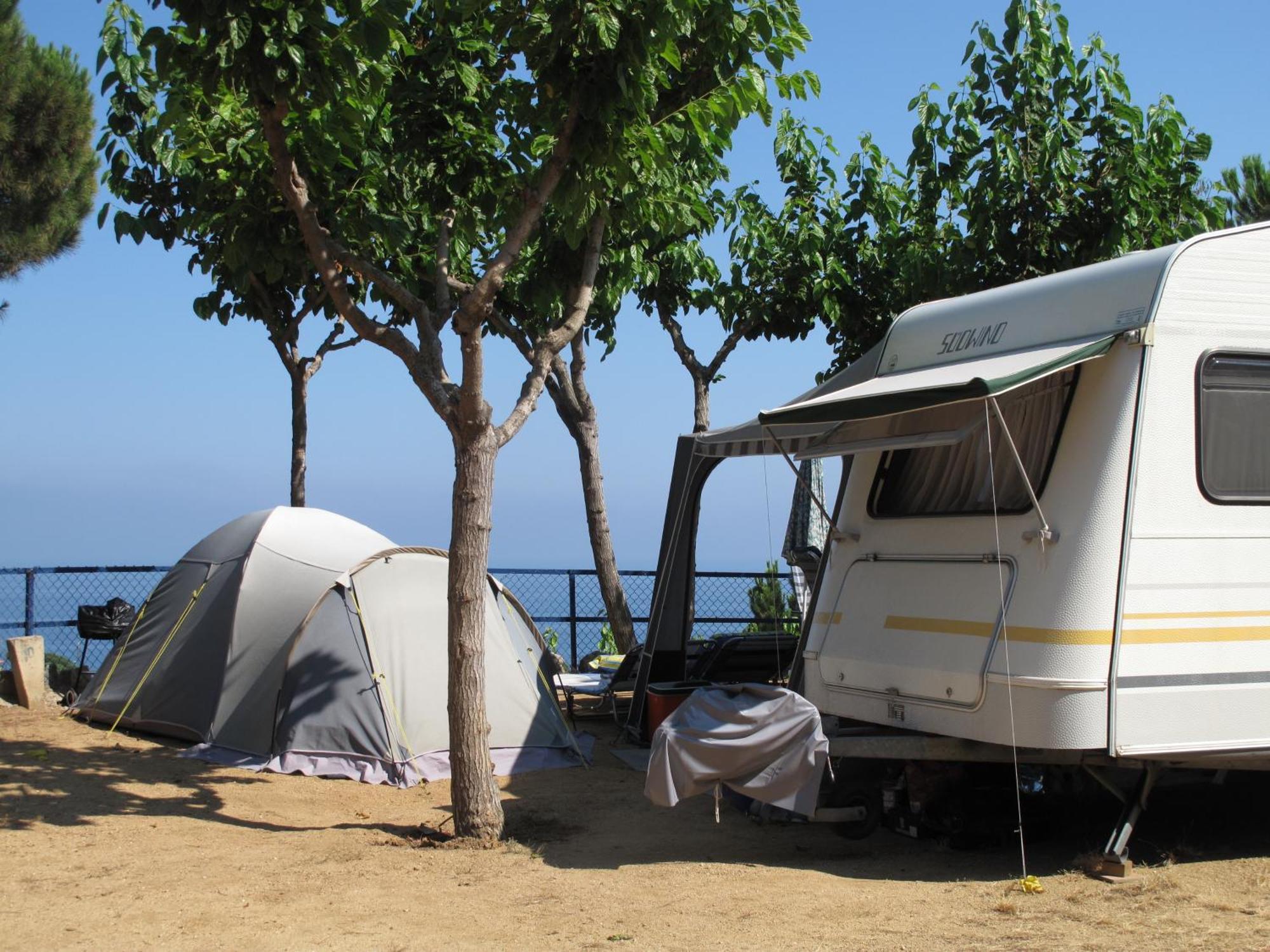 Camping Roca Grossa Calella Exterior photo