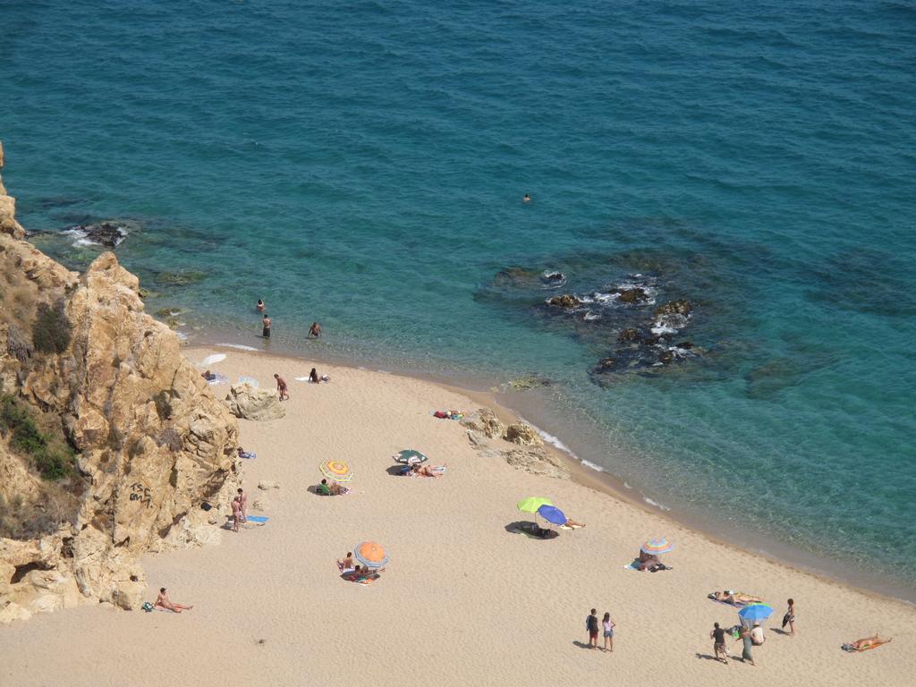 Camping Roca Grossa Calella Exterior photo